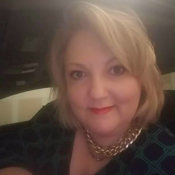 Meet your Posher, Allison - Picture 1 of 1